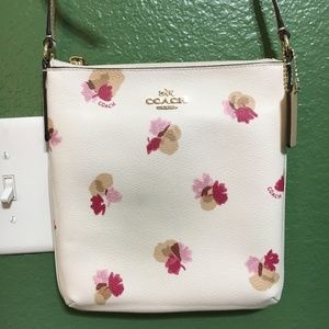 Authentic Coach messenger crossbody